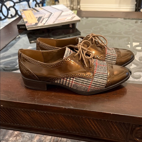 Anne Klein Bronze and Plaid Lace-Up Oxfords - Picture 2 of 6